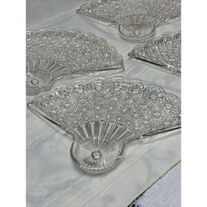 4 Vtg Fan Vanity Tray Dishes Daisy Button Pattern Anchor Hocking Party Christmas